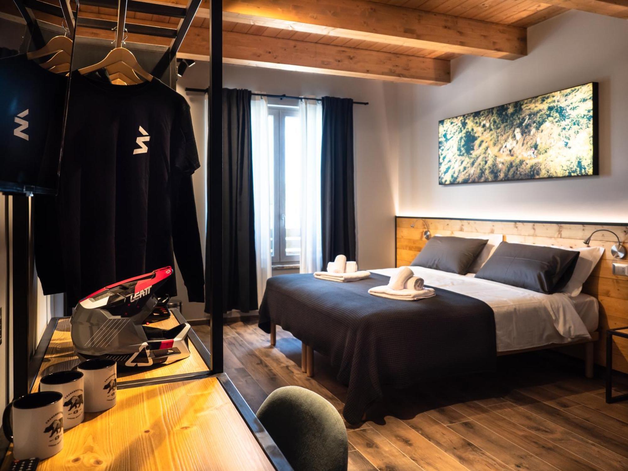 Hotel Sleep 'N' Ride Massa Marittima Esterno foto