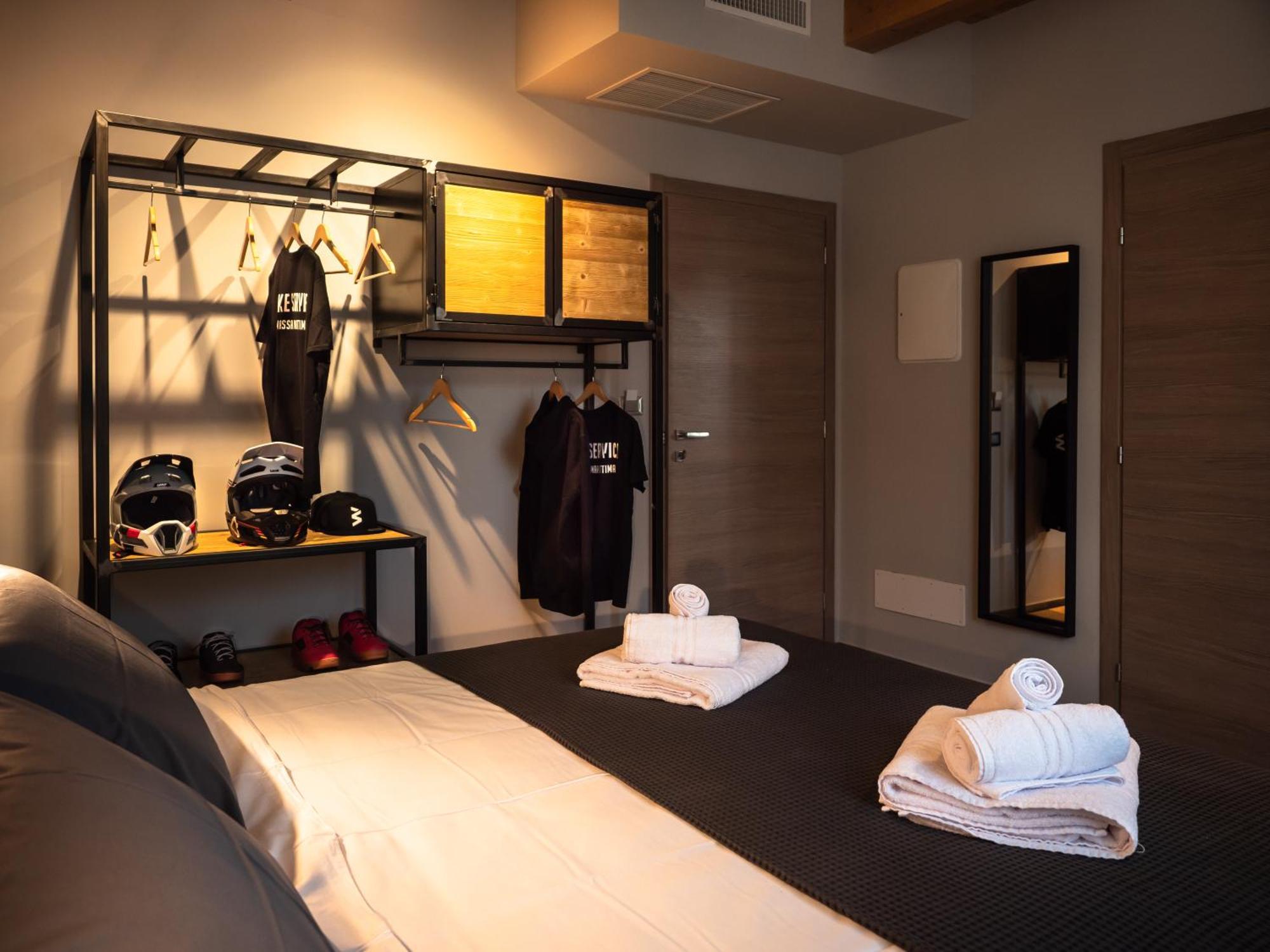 Hotel Sleep 'N' Ride Massa Marittima Esterno foto